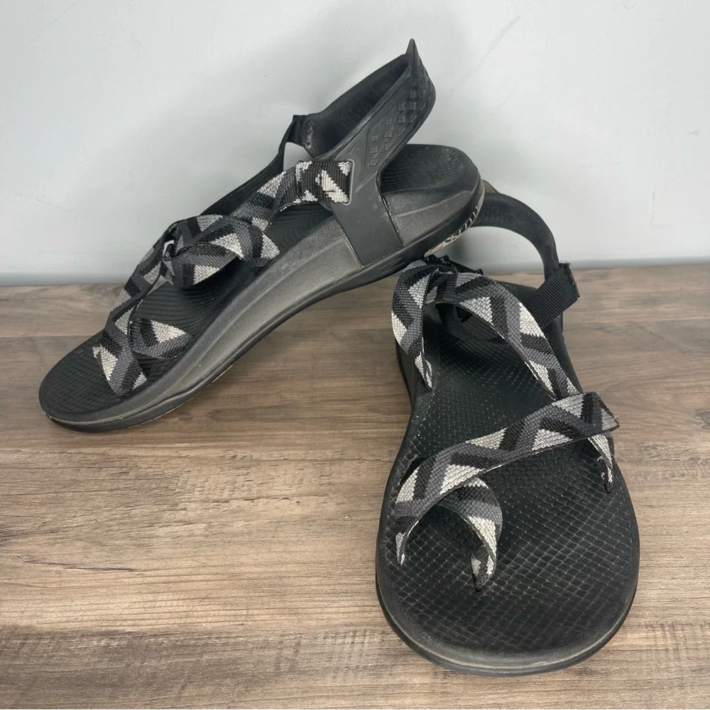 Men’s Chaco canyon sport sandals black‎ gray men’s size 9